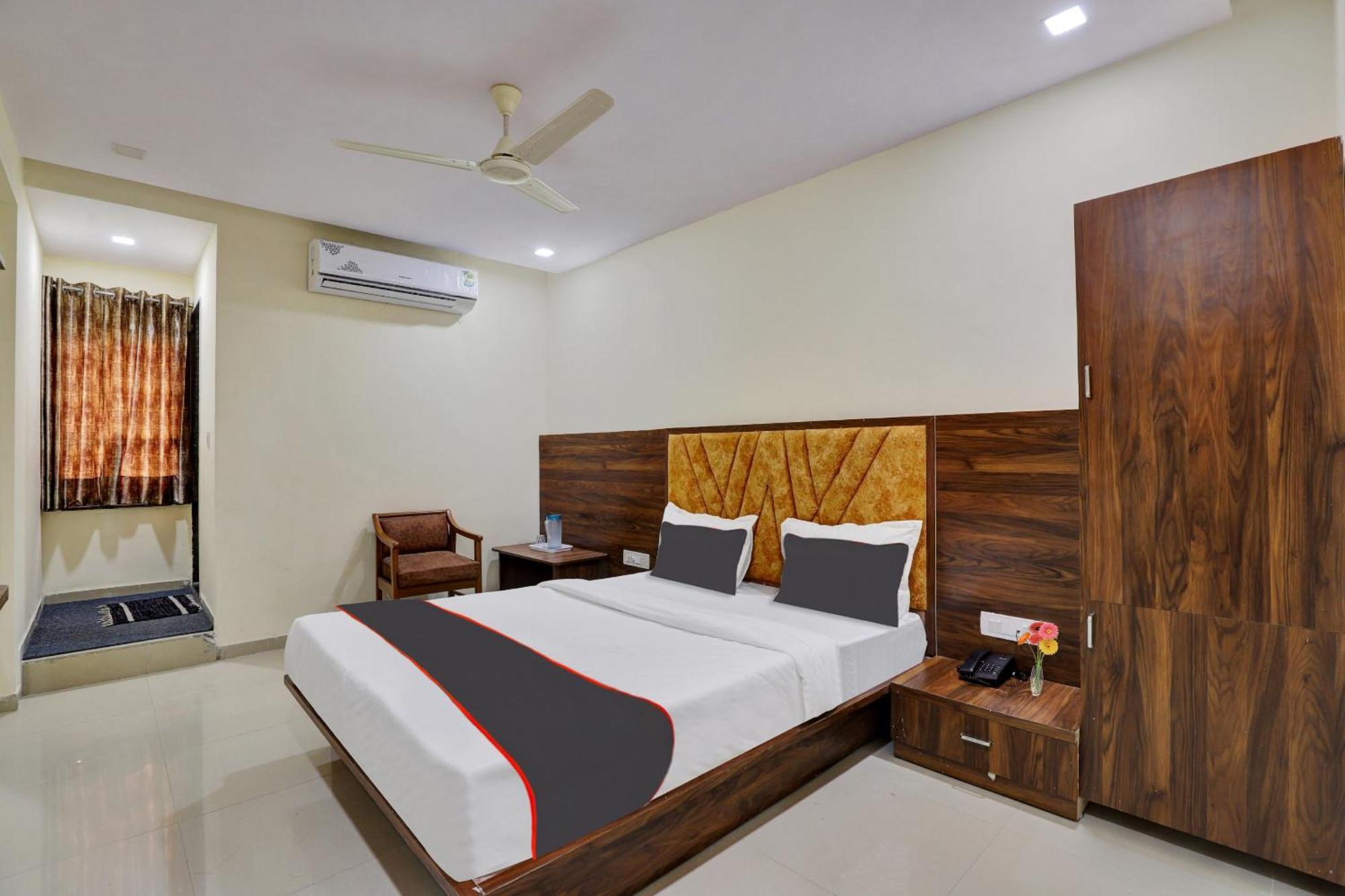 Hotel O Neelkamal Ahmedabad Exterior photo